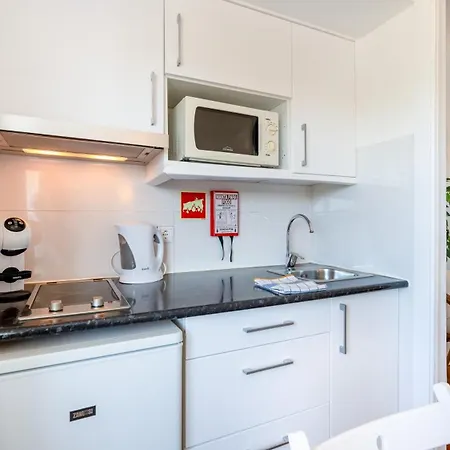 Apartment Stylish With Pool By Lovelystay *